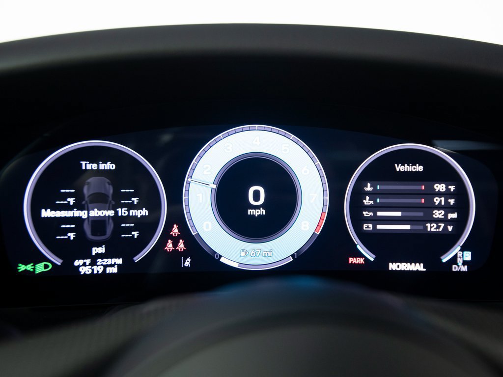 Certified 2025 Porsche 911 Carrera S RWD image 23