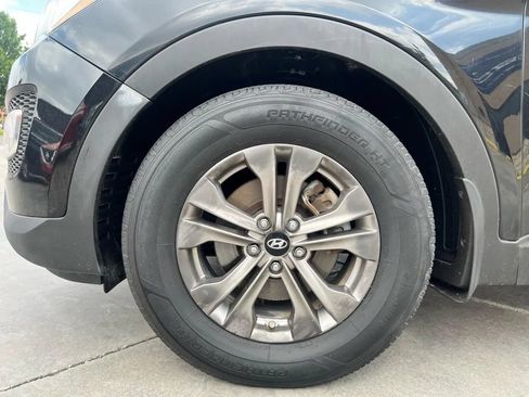 Used 2016 Hyundai Santa Fe Sport w/ Option Group 03 FWD image 39