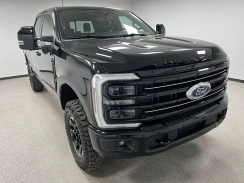 Used 2025 Ford F350 Platinum w/ Tremor Off-Road Package AWD/4WD image 2