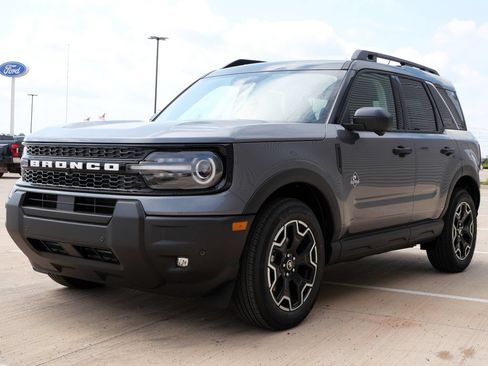 New 2026 Ford Bronco Sport Outer Banks w/ Outer Banks Tech Package+ AWD/4WD image 7