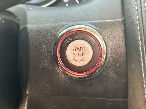 Used 2020 Nissan Armada SL image 21