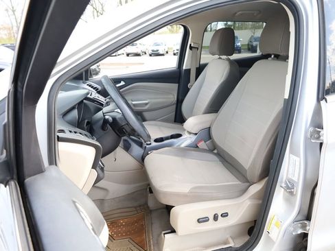 Used 2016 Ford Escape SE image 9