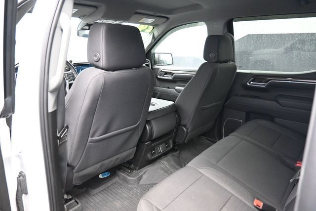 Used 2024 Chevrolet Silverado 1500 RST AWD/4WD image 31