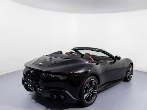 Certified 2024 Ferrari Roma Spider image 2