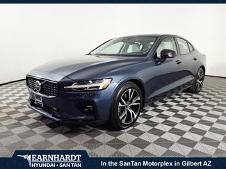 Used 2024 Volvo S60 B5 Plus AWD/4WD video 1