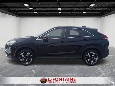 Used 2025 Mitsubishi Eclipse Cross SE image 2