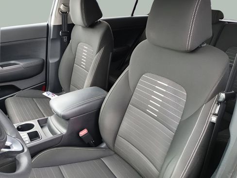 Used 2018 Kia Sportage LX image 18