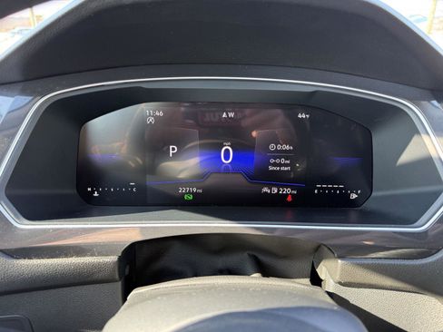 Used 2024 Volkswagen Tiguan Wolfsburg Edition image 19