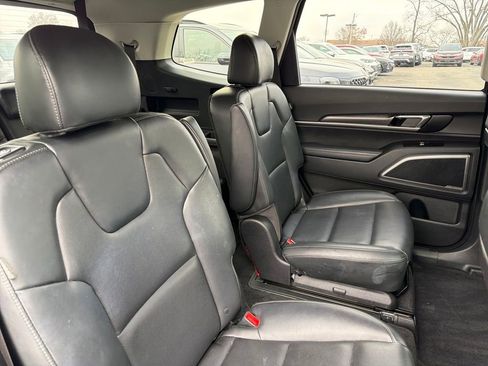 Used 2025 Kia Telluride S image 36
