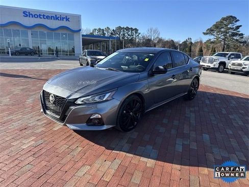 Used 2022 Nissan Altima 2.5 SR w/ Midnight Edition Package image 32