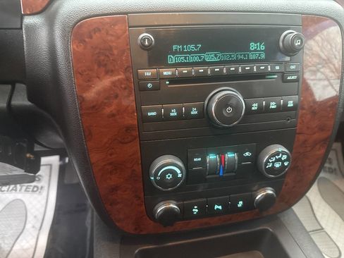 Used 2012 Chevrolet Suburban LS w/ Convenience Package 1 image 15