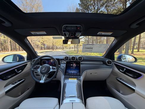 New 2026 Mercedes-Benz GLC 300 image 2