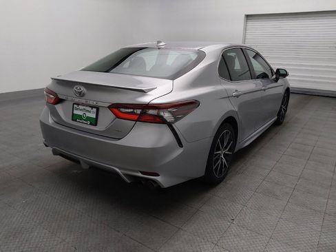 Used 2021 Toyota Camry SE image 9