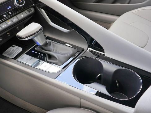 New 2026 Hyundai Elantra SEL Sport Premium FWD image 15