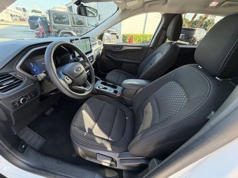Used 2026 Ford Escape Active w/ Tech Pack #1 FWD image 17