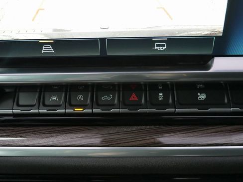 Used 2022 Chevrolet Silverado 1500 RST image 18