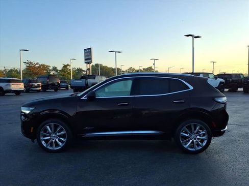 Used 2022 Buick Envision Avenir w/ Technology Package II image 12