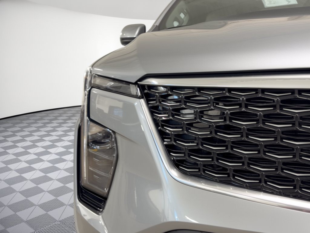 Used 2024 Cadillac XT4 Luxury FWD image 12
