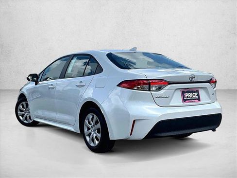 Used 2025 Toyota Corolla LE FWD image 13