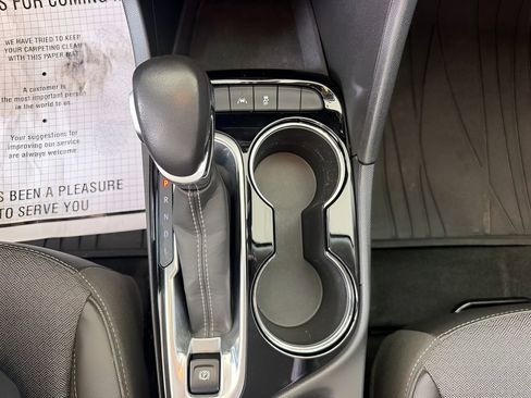 Used 2024 Buick Encore GX Preferred FWD image 29
