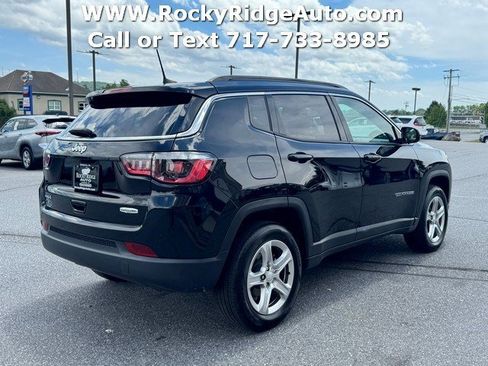 Used 2023 Jeep Compass Latitude w/ Convenience Group AWD/4WD image 7