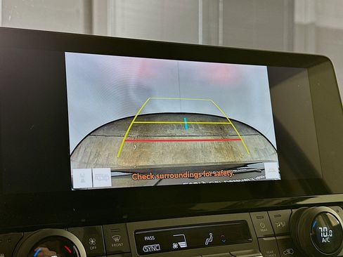 Used 2025 Toyota Grand Highlander AWD image 23