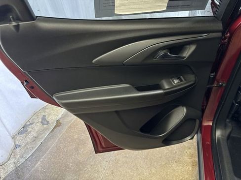 Used 2024 Chevrolet TrailBlazer LT w/ LT Cold Weather Package image 22