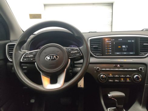 Used 2020 Kia Sportage LX AWD/4WD image 22