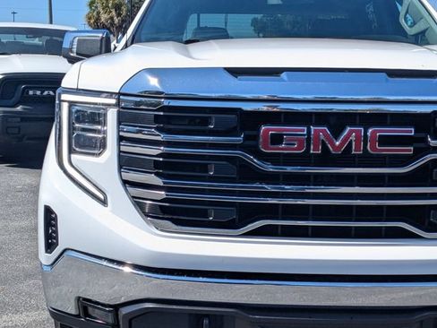 Used 2025 GMC Sierra 1500 SLT AWD/4WD image 10