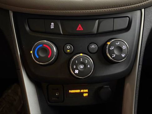 Used 2020 Chevrolet Trax LT w/ LPO, Protection Package AWD/4WD image 54