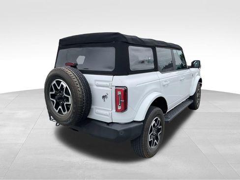 Used 2023 Ford Bronco Outer Banks AWD/4WD image 9