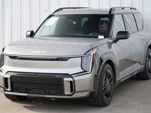 Used 2024 Kia EV9 GT-Line image 49