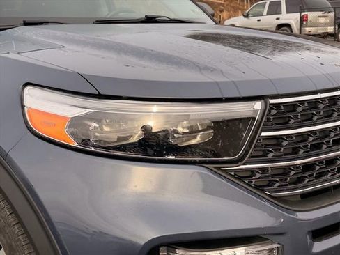 Used 2021 Ford Explorer XLT w/ Equipment Group 202A image 14