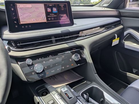 New 2026 INFINITI QX60 Sport AWD/4WD image 17