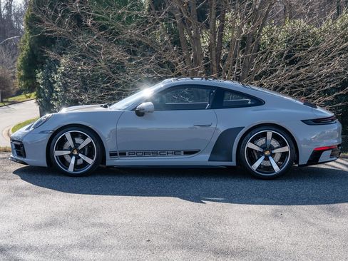 Certified 2024 Porsche 911 Carrera 4S image 2