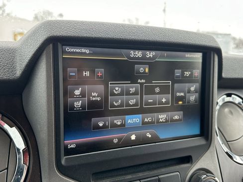 Used 2016 Ford F250 Lariat w/ Chrome Package image 28