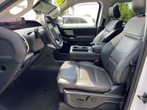 Used 2025 Ford Expedition Max Active RWD image 16