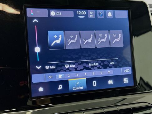 Used 2022 Jeep Compass Latitude image 23