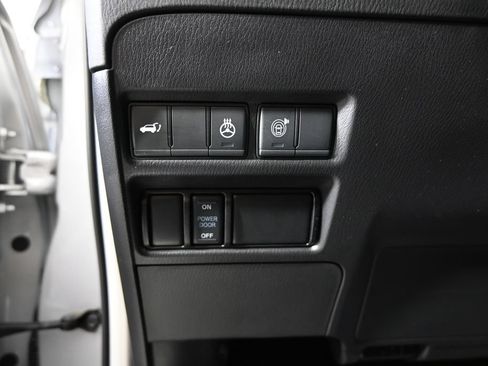 Used 2024 Nissan Armada Platinum w/ Captain's Chairs Package AWD/4WD image 25