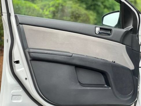 Used 2012 Nissan Sentra 2.0 SR FWD image 10