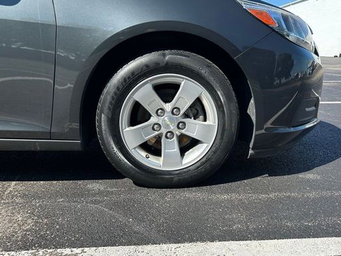 Used 2016 Chevrolet Malibu LS image 30