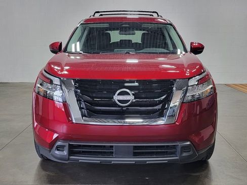 Used 2022 Nissan Pathfinder SV w/ Cargo Package AWD/4WD image 3