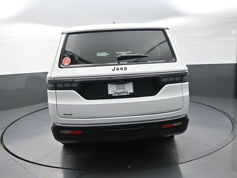 New 2026 Jeep Grand Wagoneer Limited AWD/4WD image 8