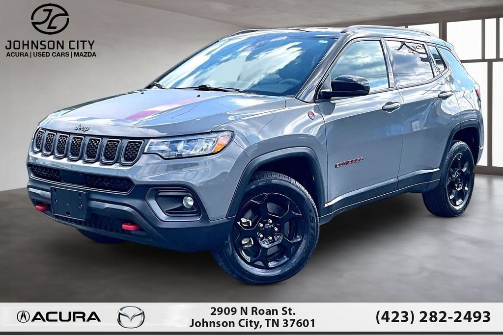 Used 2023 Jeep Compass Trailhawk AWD/4WD image 1