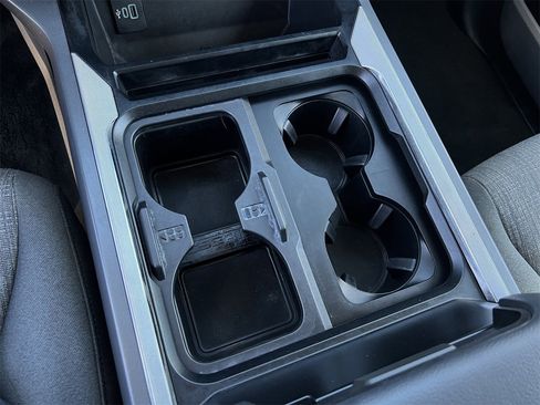 Used 2025 Ford F250 XLT w/ FX4 Off-Road Package image 23