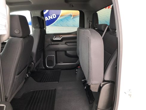 Used 2025 Chevrolet Silverado 1500 LT AWD/4WD image 11