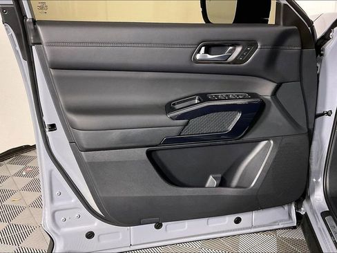 New 2026 Nissan Pathfinder Platinum w/ Cargo Package image 44