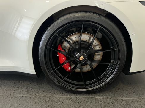 New 2025 Porsche 911 Carrera GTS image 11