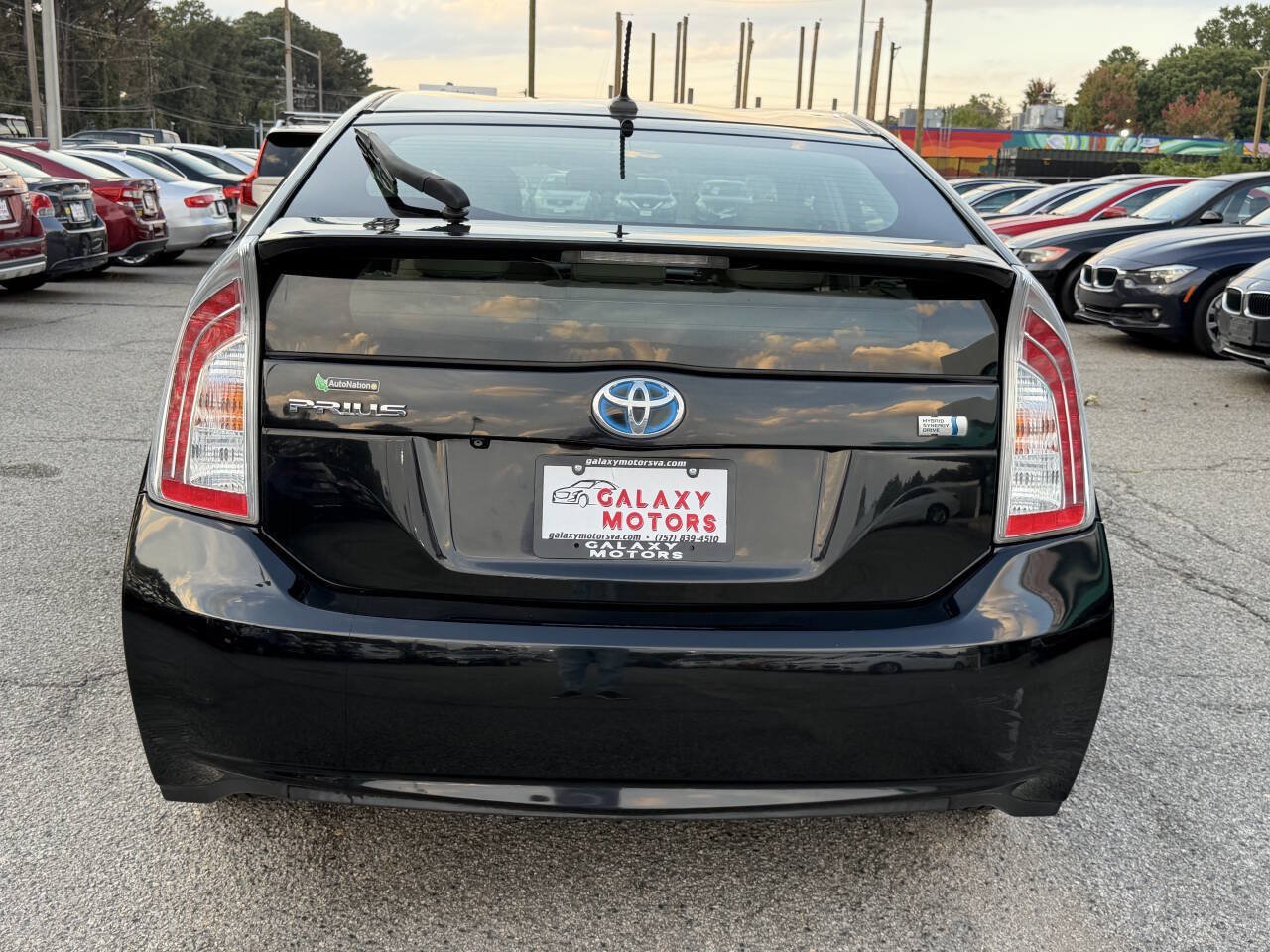 Used 2015 Toyota Prius Three FWD image 4