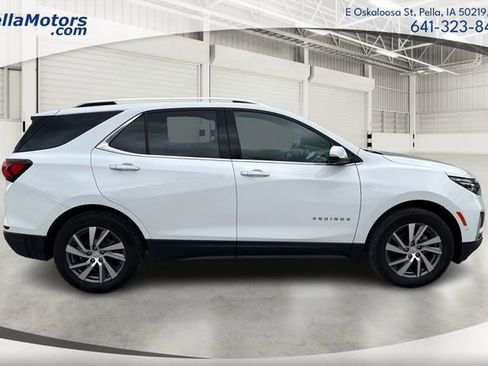 Used 2023 Chevrolet Equinox Premier AWD/4WD image 2